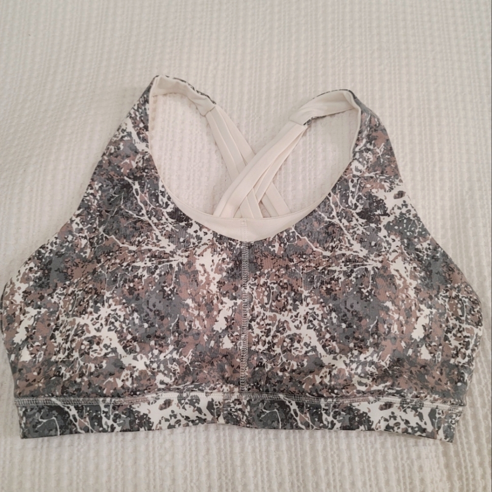 Women's Camo Strappy Sports Bra Size Large